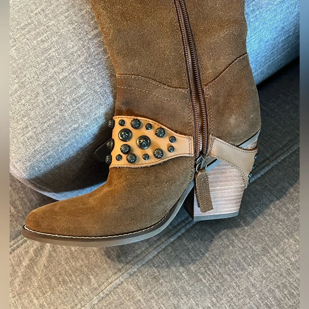 Dingo Suede Over-the-Knee Boots Size 7 NEW